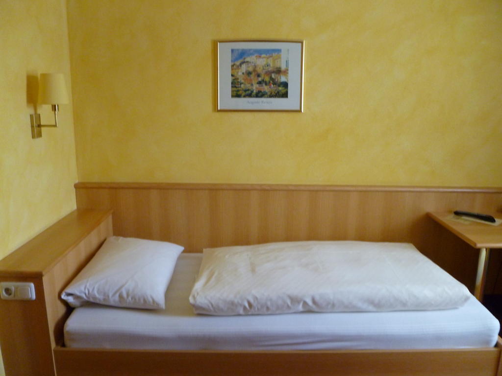 Gasthaus Zum Specht Hösbach Szoba fotó